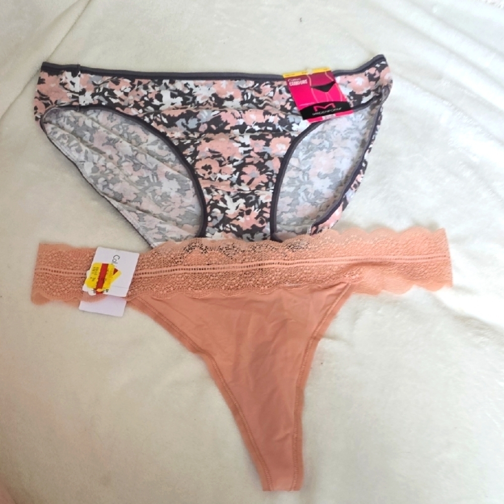 NWT Bundle Of 2 Panties In Size Medium